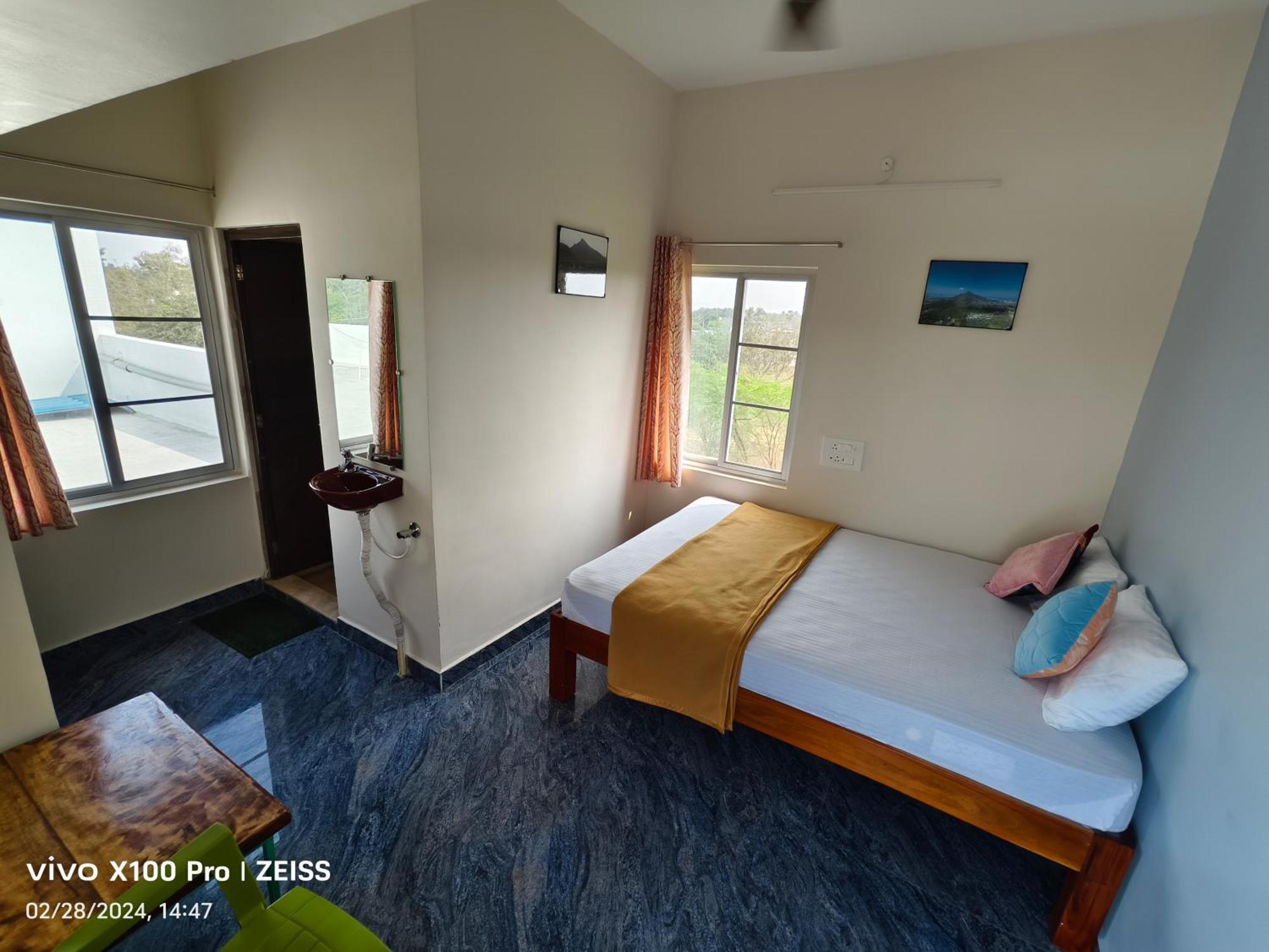 Rpm Home Stay Tiruvannamalai Ngoại thất bức ảnh